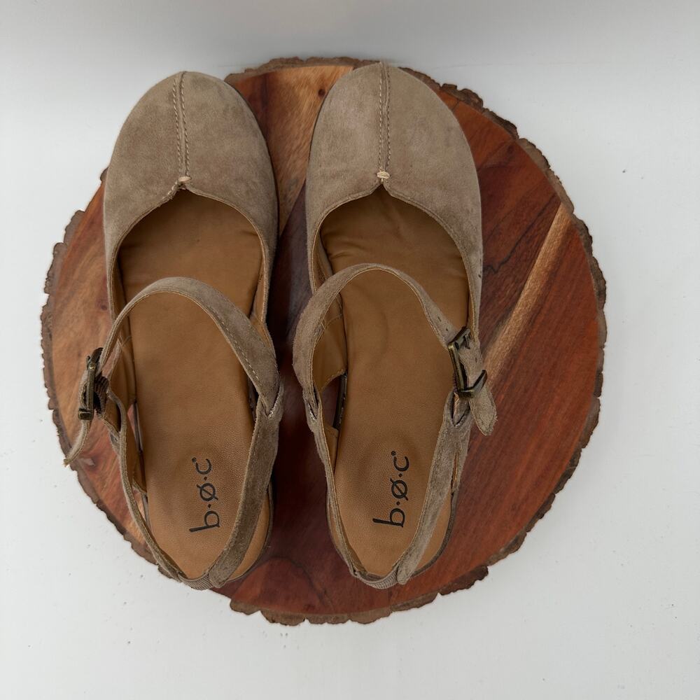 BOC Born Concept Low Heel Suede Clog Sandal Tan Beige Size 8 EUC Boho Coastal - Picture 10 of 11